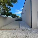 400m2 Piscine Interieure Tres Calme Agde